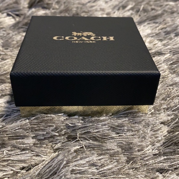 *Boxed* COACH Rose Quartz Heart Slider Bracelet - Picture 5 of 8